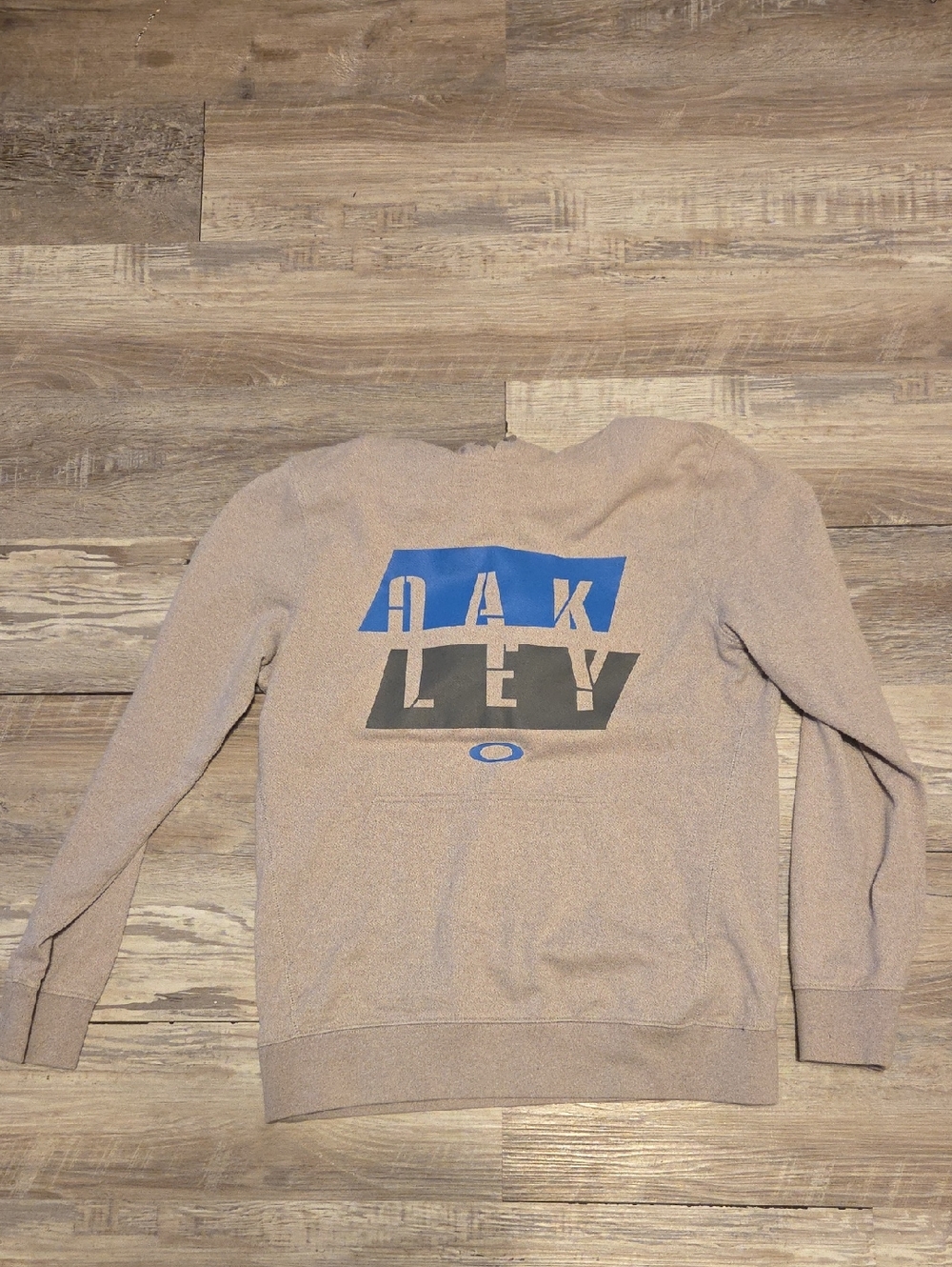 Oakley Men’s Tan Hoodie with Blue and Black Logo